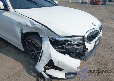 2019 BMW 330I xDrive z USA, uszkodzony, nr VIN WBA5R7C51KAJ80336